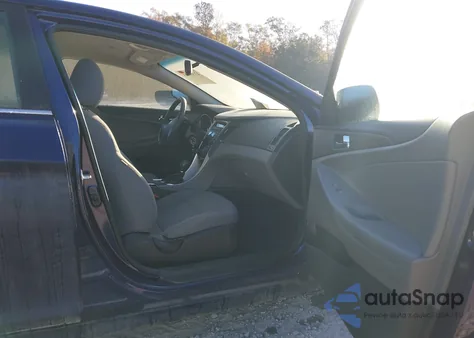 2013 Hyundai Sonata Gls z USA, uszkodzony, nr VIN 5NPEB4AC1DH509281